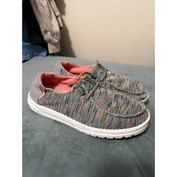 size 8 HeyDude Wendy Sox multicolor shoes - Picture 3 of 6